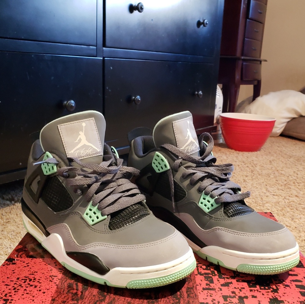 Nike Air Jordan Retro IV 4's - Green Glow